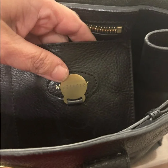 Authentic Mulberry Bayswater Black Leather Bag with Gold Details w/ COA - Picture 6 of 7